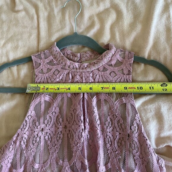 Love, Fire Mock Neck Mauve Lace Tank Top Womens/Juniors Size S - Picture 6 of 11